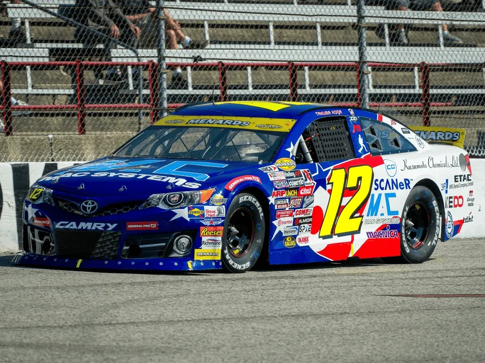 ロケテスト版　超高速カードレーサー　シークレット　アルテッツァレースカスタム NASCAR 古賀琢麻選手 TOLEDO SPEEDWAY戦 | 楠本化成株式会社